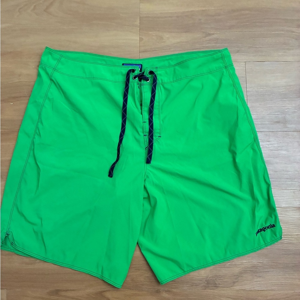Patagonia Stretch Wavefarer board shorts Mens Size 36
